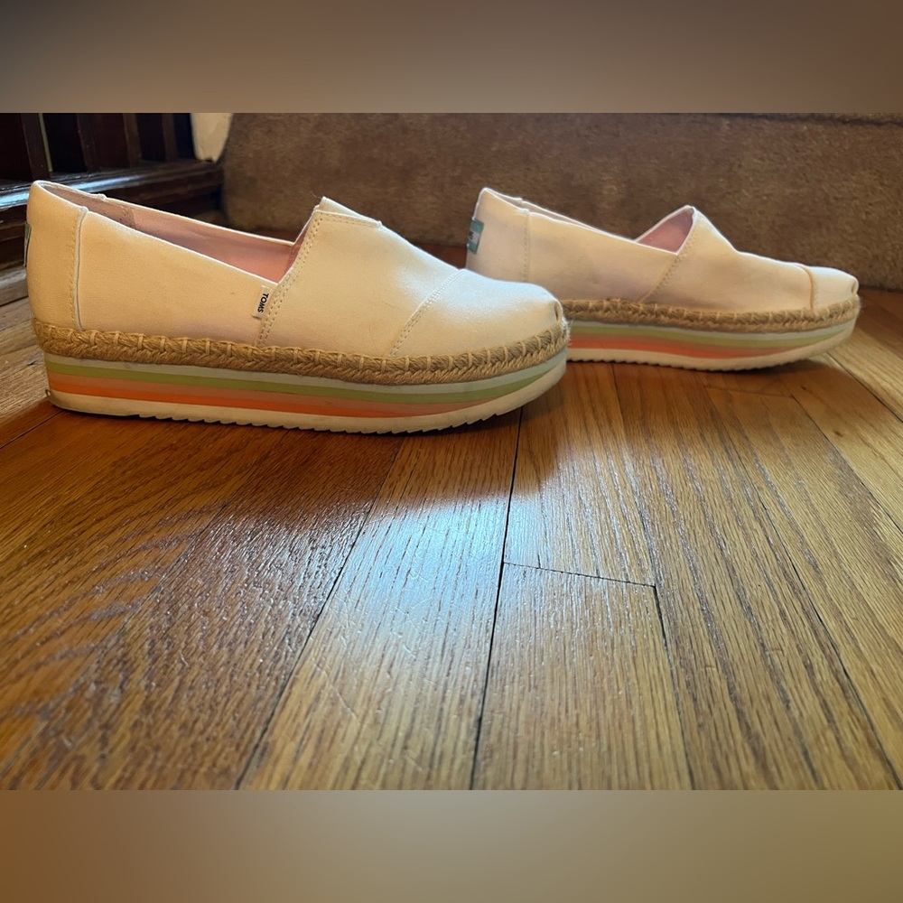 Toms White Canvas Flats with Pastel rainbow platform heel.  9.5 women’s